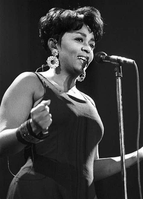 black female singers in the '70s and 80s|70s female soul singers.